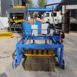 QM4-45 Diesel Powered Mobile Concrete Wall Block Moulding Machine Price
